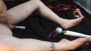 MILF Enjoys the way his Rod makes her Scream and Sperm