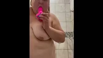 New toy fucking my wide snatch