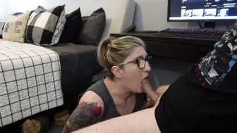 Tattooed Nerdy Stepmom Sucks Your Spunk