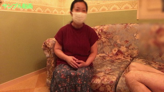 New Asian Grandma givest sloppy handsfree oral