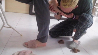 Footworship during housework #2