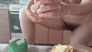 ???????? All nude breakfast ???? Cute brunette milf hairy twat ????????????