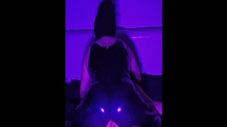 Round two humongous bum Milf in tight leather outfit fucks meat so good.